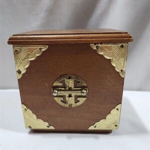 Vintage Jewelry/Tricket Box